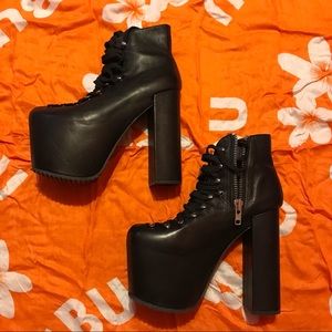 ❌❌SOLD❌❌ UNIF HELLBOUND